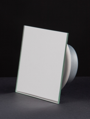 Анемостат со стклянной внешней частью FOZA D 125 мм. Матовое стекло 180х180 мм. Цвет Зеркальный